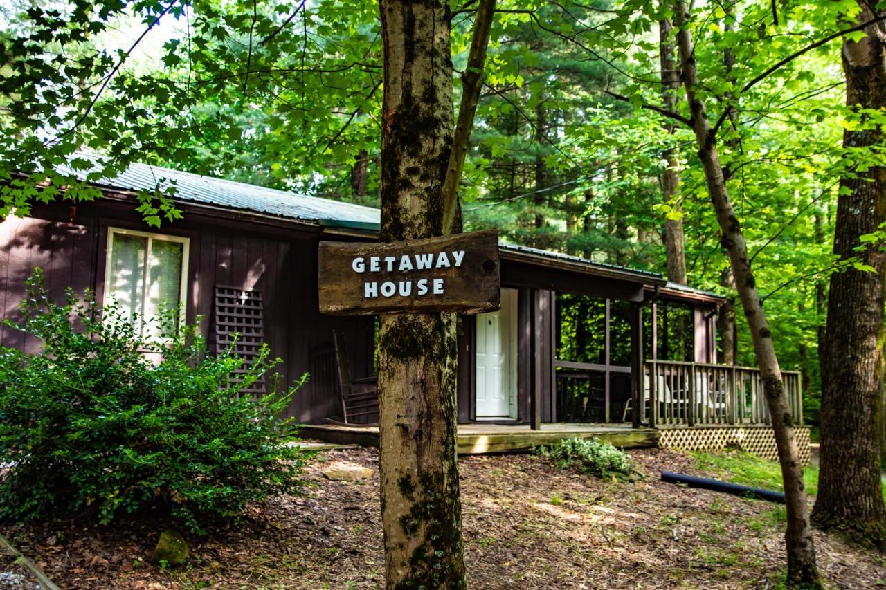 Avenwood Cabins Logan Exteriör bild